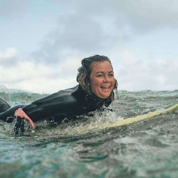 Vahineura Itcher surfing in Klitmøller