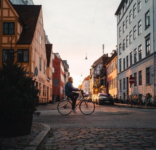 Jente på Christianshavn i København