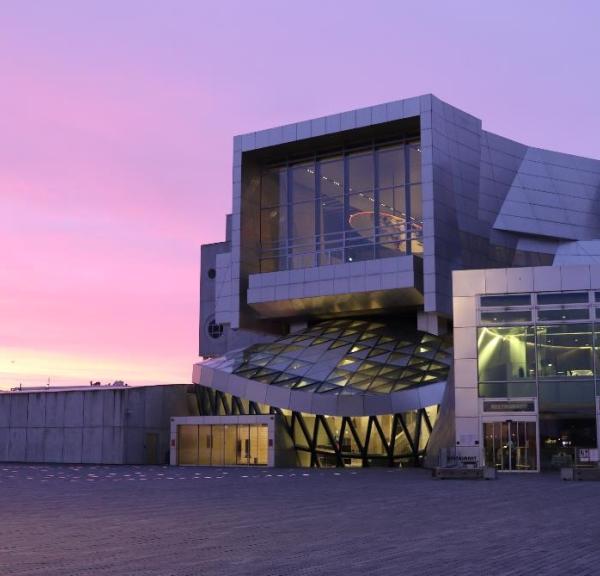 Musikkens Hus Aalborg, lyserød himmel