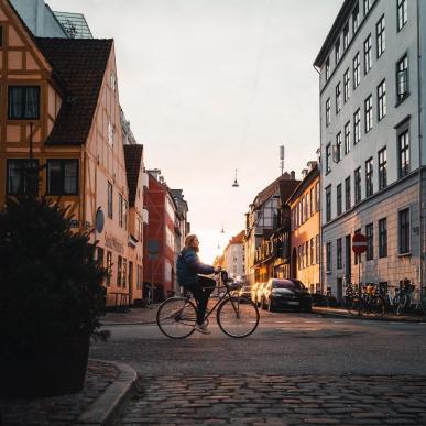 Jente på Christianshavn i København